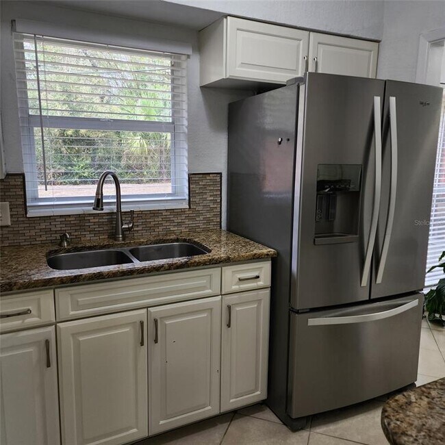 Photo - 3925 Omega Ln