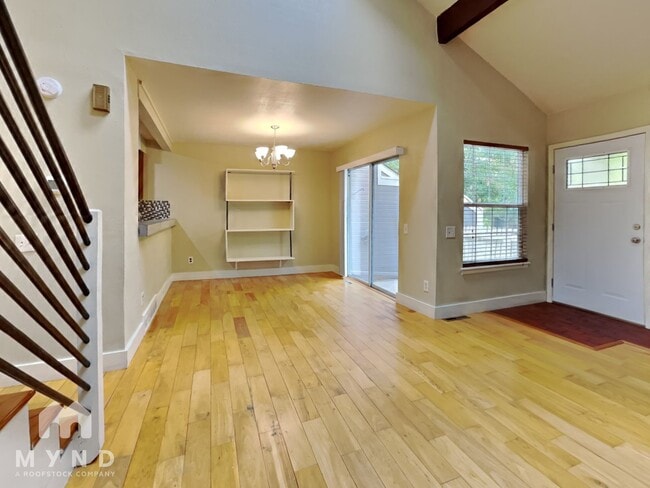 Photo - 2002 S Helena St