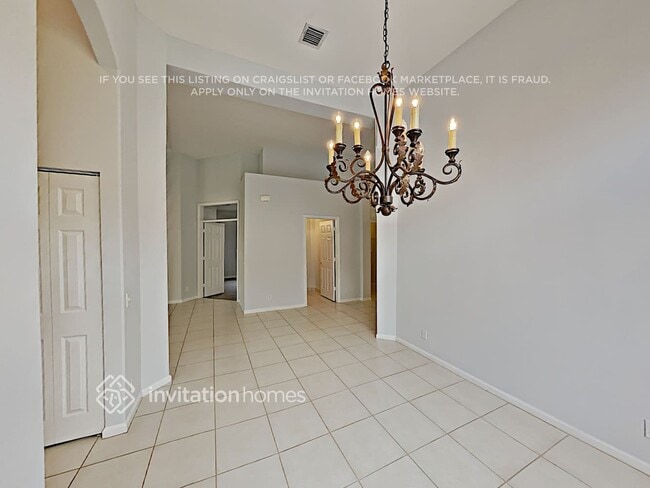 213 Palm Cir