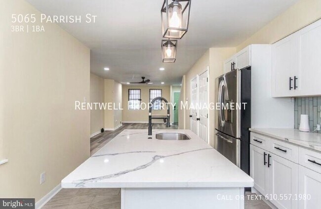 Photo - 5065 Parrish St