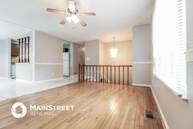 Photo - 1379 Robin Hill Dr