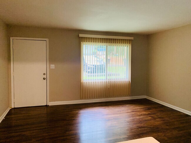 Photo - 6330 Raymond Terrace Unidad 6334 Raymond Terrace  6334