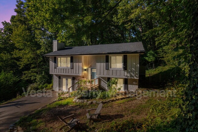 Building Photo - 12 Wood Rd Rental