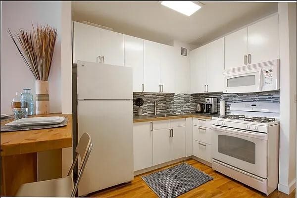 Photo - 315 Seventh Avenue Unit 8DE