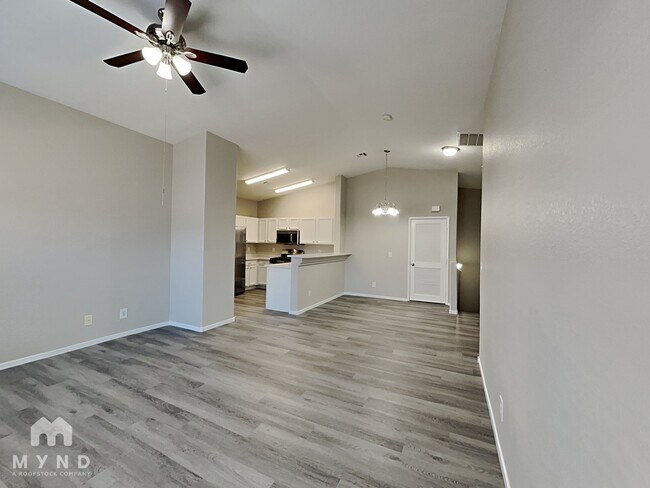 Photo - 1633 Lefty Garcia Way