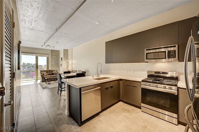 Photo - 353 E Bonneville Ave Unit 439