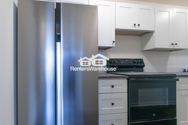 Photo - 2305 E 37th St