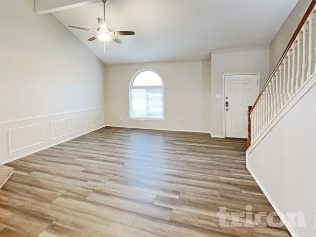 Photo - 433 Candlestick Trail