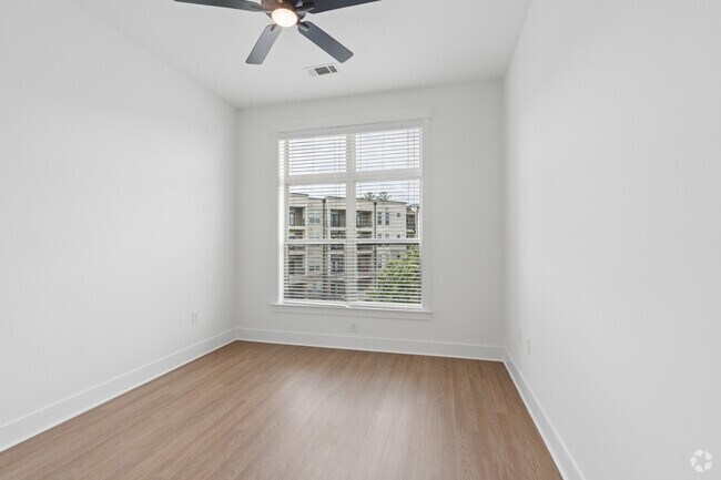 1BD,1BA - 811SF - Bedroom - Lofts at Weston Lakeside