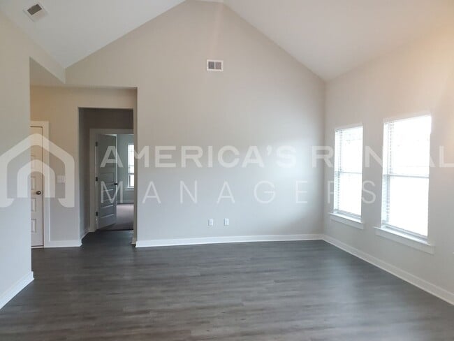 Photo - Bright, Airy Home or Rent in Clanton, AL!!! COMING SOON