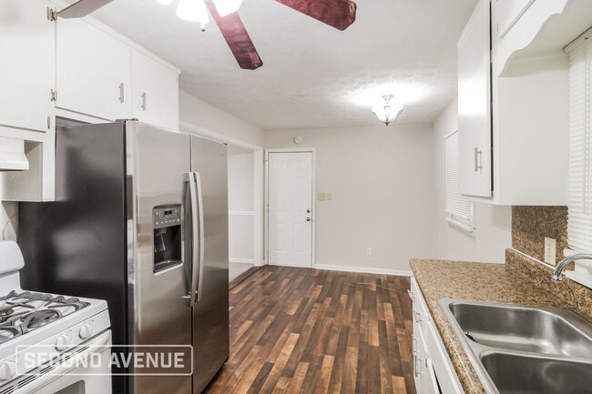 Photo - 2481 Rockbridge Rd NW