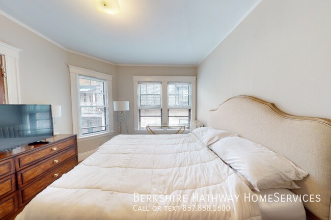 Photo - 11 Story St Unidad 42A