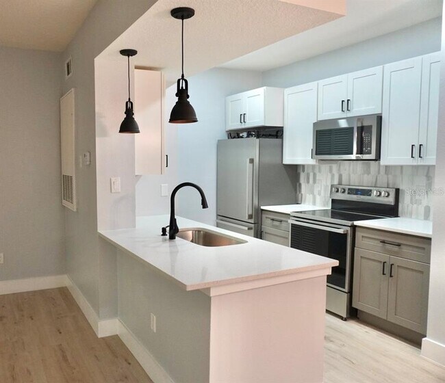 Photo - 14341 Fredricksburg Dr Unit 1015