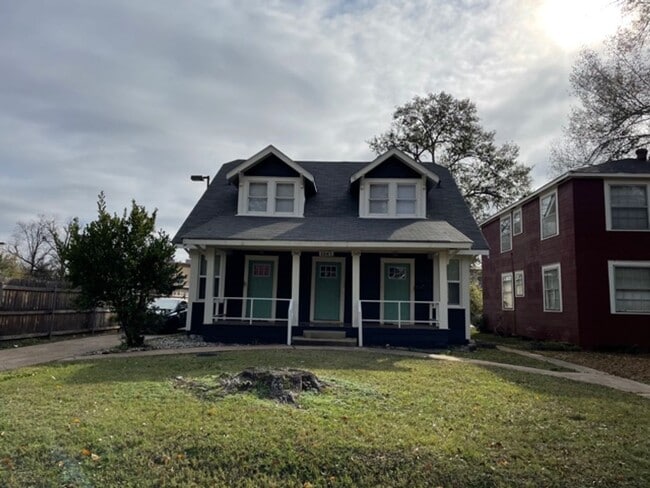 1347 Glen Oak Pl