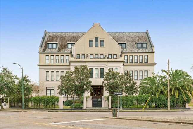 St. Francis Place Condos - St. Francis Place Condos