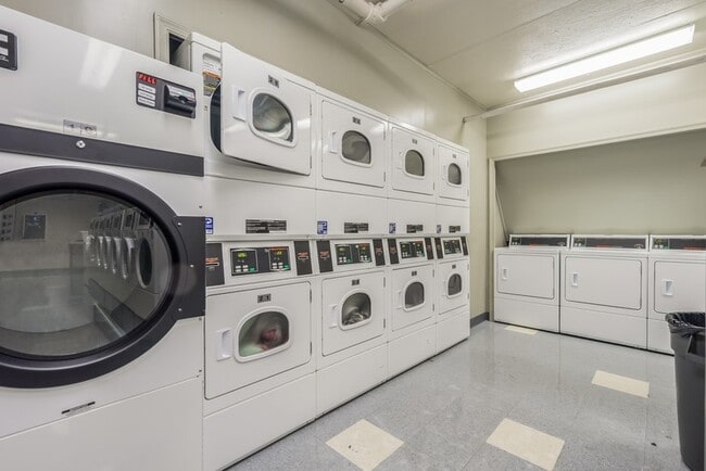 Photo - 1021 Arlington Blvd Unit 1146