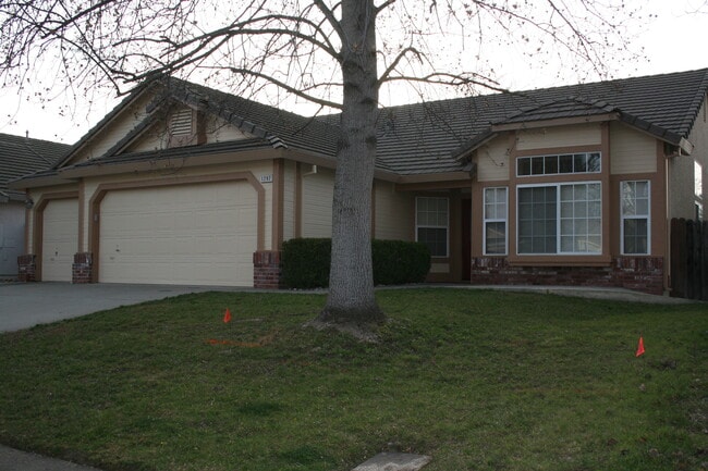 Photo - 1297 Canevari Dr House
