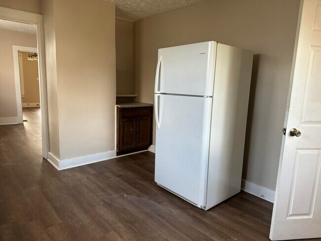 Photo - 805 Whitney Ave