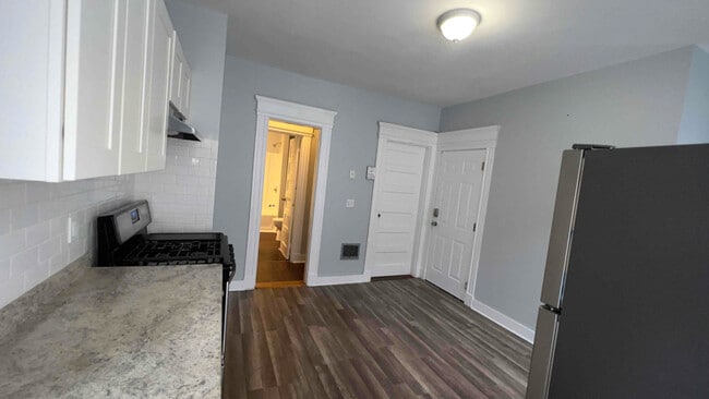 Photo - 879 Elm St Unit 1