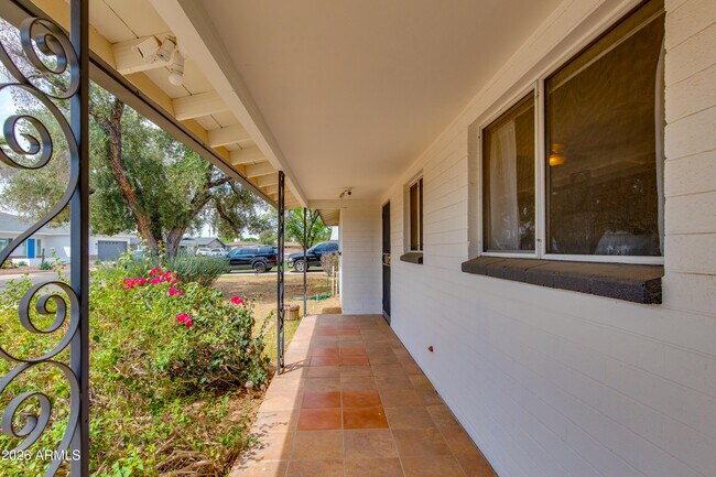 Photo - 1524 W Ocotillo Rd