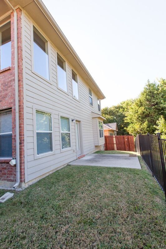 Photo - 2805 Gooseberry Dr