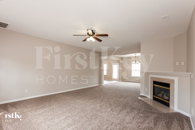 Photo - 1737 Larne Cir