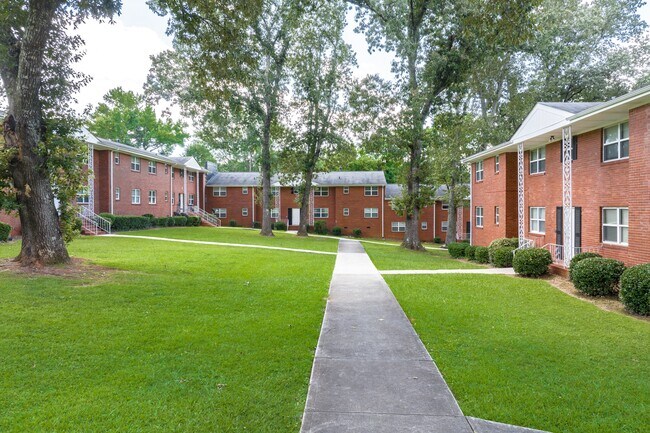 Dream Court Apartments
