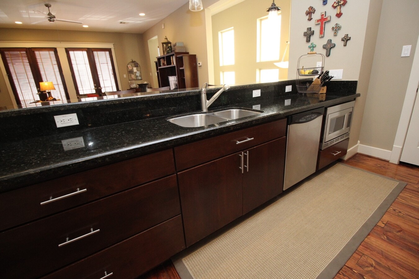 Photo - 2212 Radcliffe St