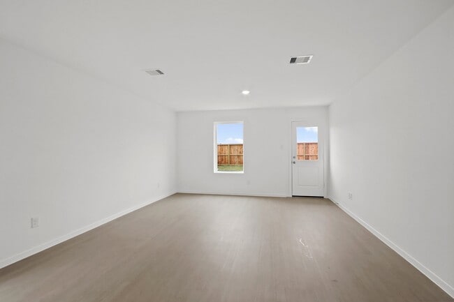 Photo - 18262 Via Aurelia Dr