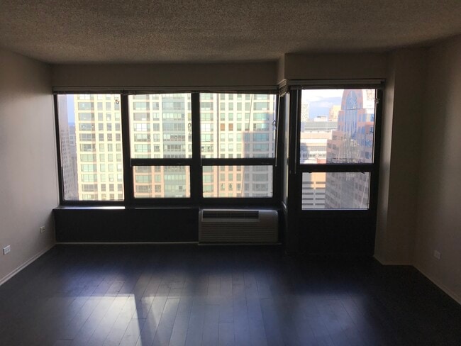 Photo - 30 E Huron St Unit Apt 4601