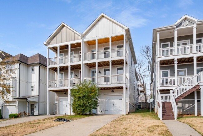 Photo - 4604A Michigan Ave