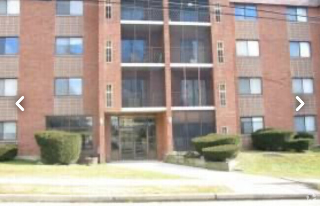 Building Photo - 11 Bassett St Unit APT A1