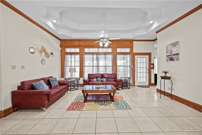 Photo - 23 E Champion St