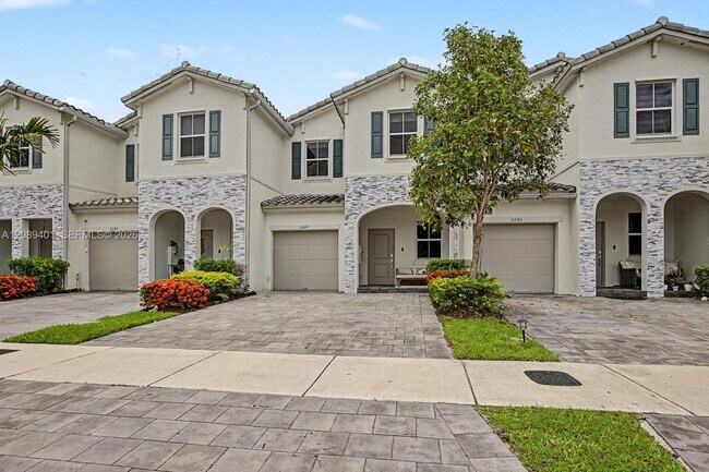 2644 SE 13th St