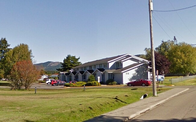 Photo - 821 E Division St