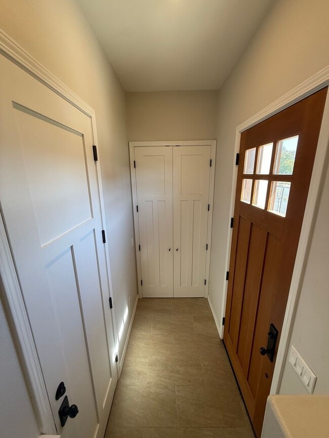 Photo - Updated 2 Bedroom/ 2 Bathroom Duplex in Coffee Park!