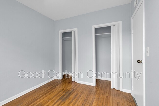 Photo - 131 Allen St Unit 2