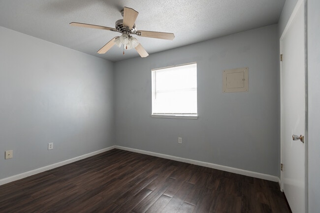 Photo - 131 N Duck St