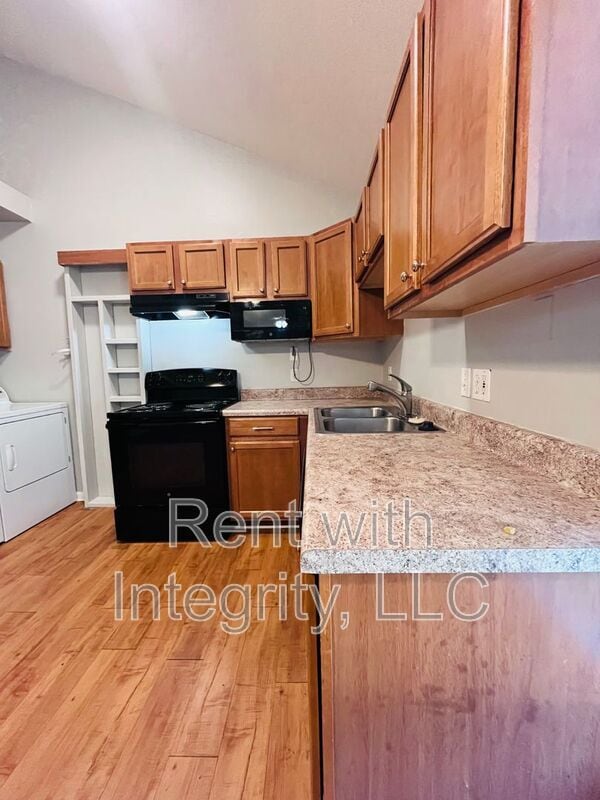 Photo - 315 E Jennings St Unit Apt 2
