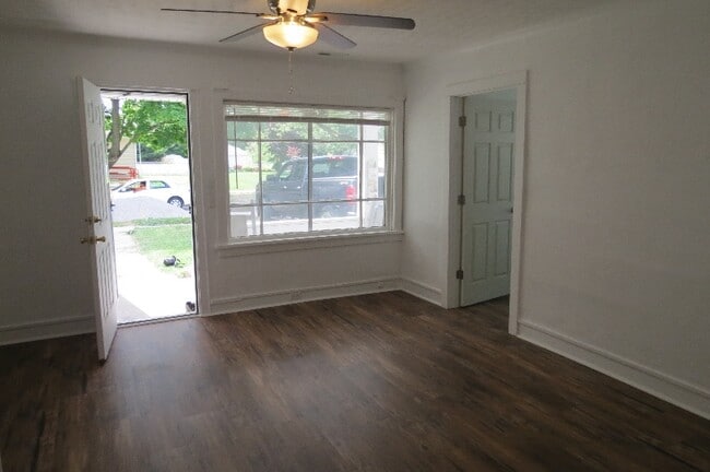 Photo - 203 S Maple St