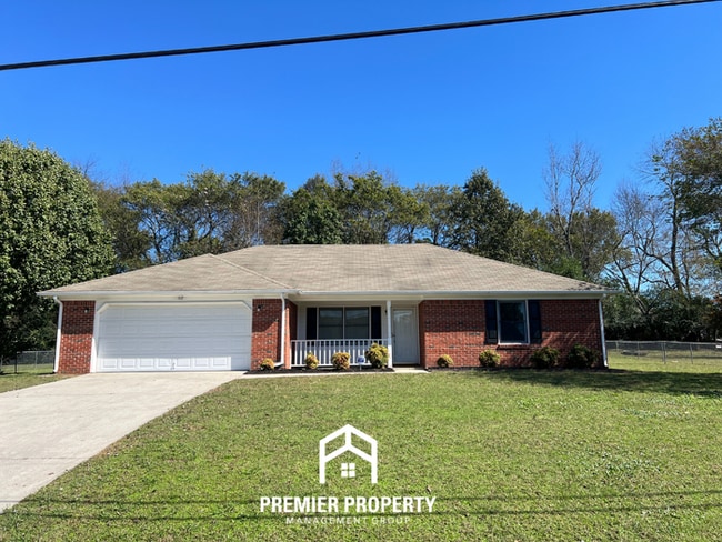 Building Photo - Charming 3BR/2BA Huntsville Cove | Vaulted Ceilings, 2-Car Garage & Huge Fenced Yard
