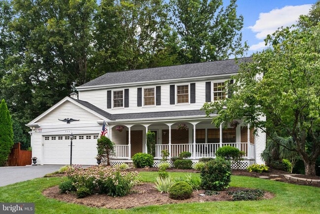 Building Photo - 9201 Beachway Ln