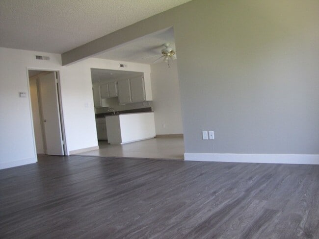 Glendora West Apartments