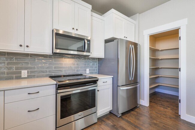 Photo - 3 br, 2.5 bath House - 1640 Tundra Ave