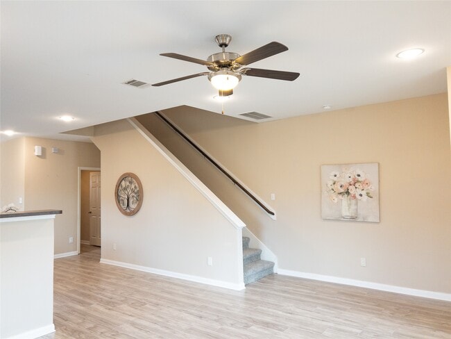 Photo - 3986 Avenue B