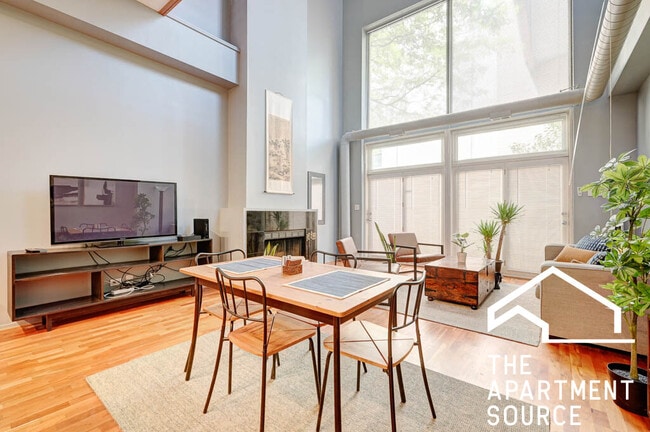 Photo - 1760 W Wrightwood Ave Unit 1