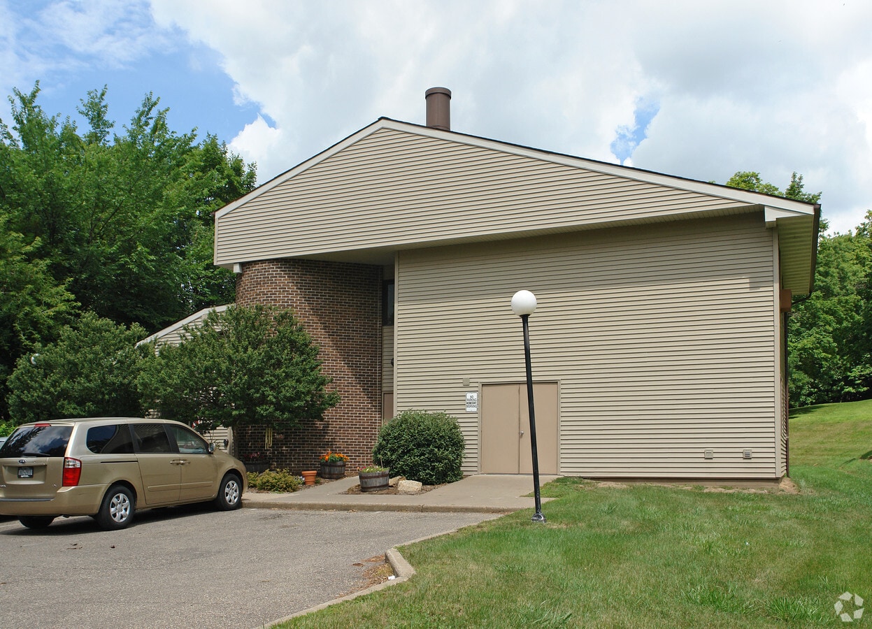 Photo - Glen Park Manor