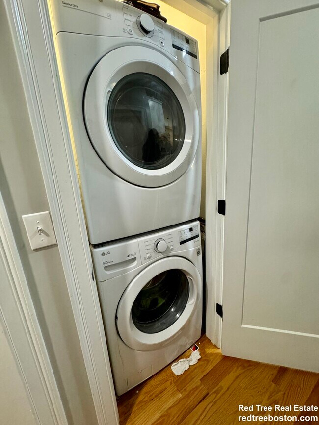 Photo - 17 George St Unit 1