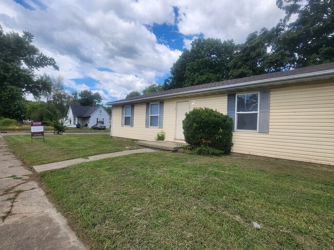 Photo - 1528-1530 S 18th St Unit 1528 S. 18th St. (M-023)
