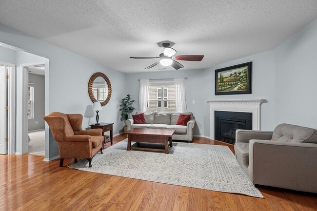 Photo - Fantastic 4 Bedroom, 3 Bath home near Brier Creek & RDU, Fenced-in Yard, Bonus Room, Pet Friendly!